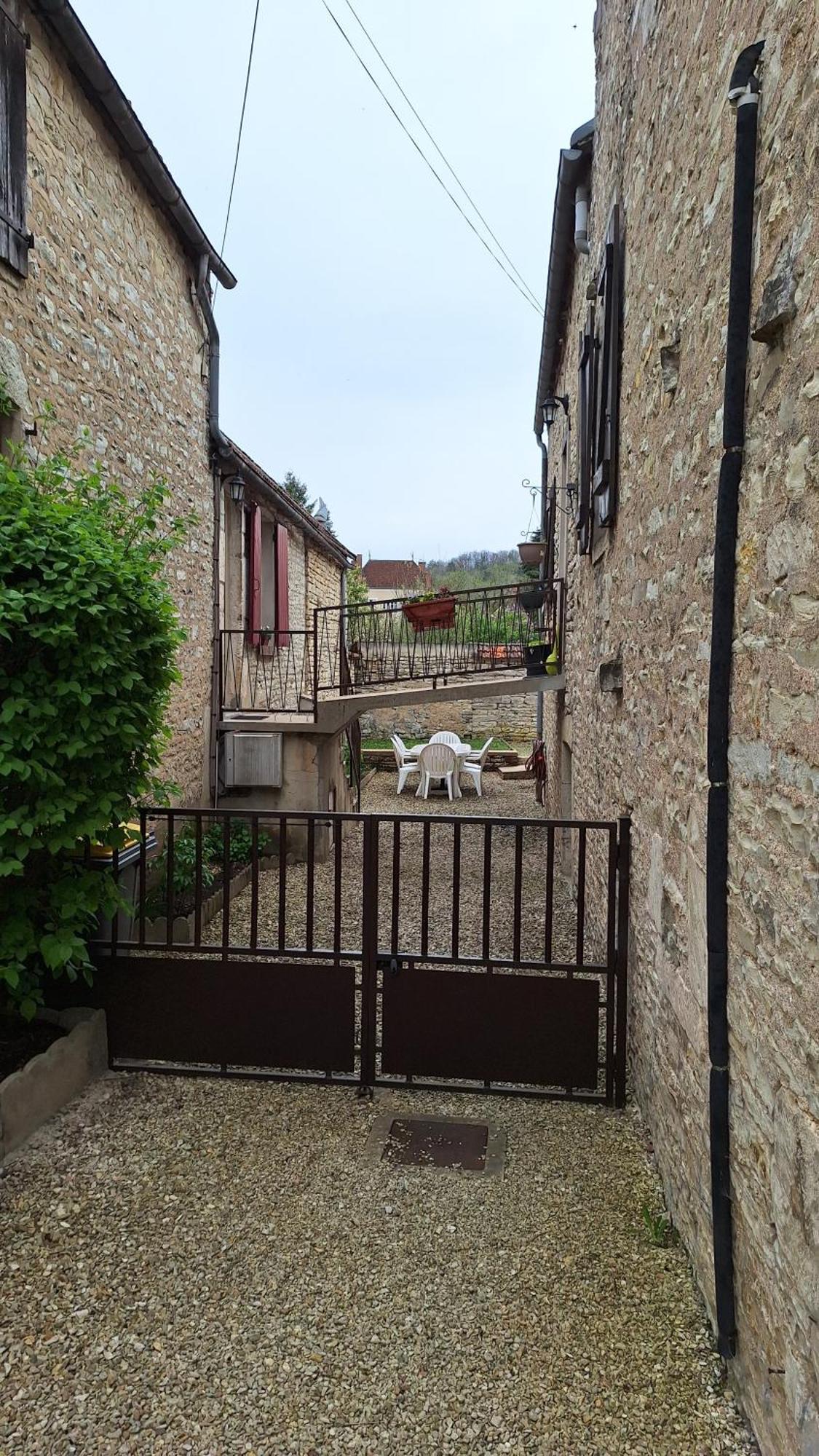 Gite La Passerelle Arcy-sur-Cure Kültér fotó